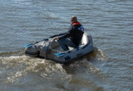 Le nouveau Torqeedo Travel 1103CS en action sur l'annexe Uship 230